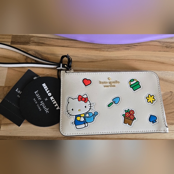 kate spade Handbags - Kate Spade X Hello Kitty NWT Wristlet